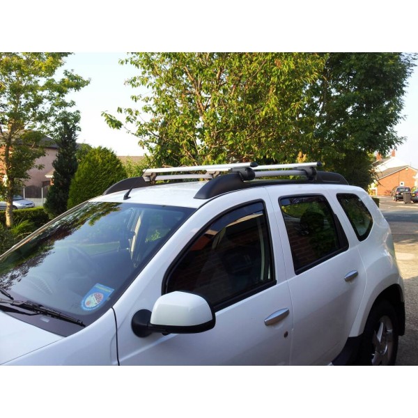 Bare portbagaj pentru Dacia Duster 2016 din aluminiu cu sistem antifurt si cheie. Bare portbagaj pentru Dacia Duster 2016 din aluminiu cu sistem antifurt si cheie.
