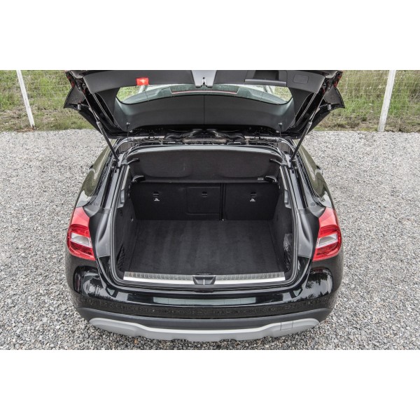 Rulou polita portbagaj MERCEDES GLA X156 2013-2019 Cod OEM 15669045009F52