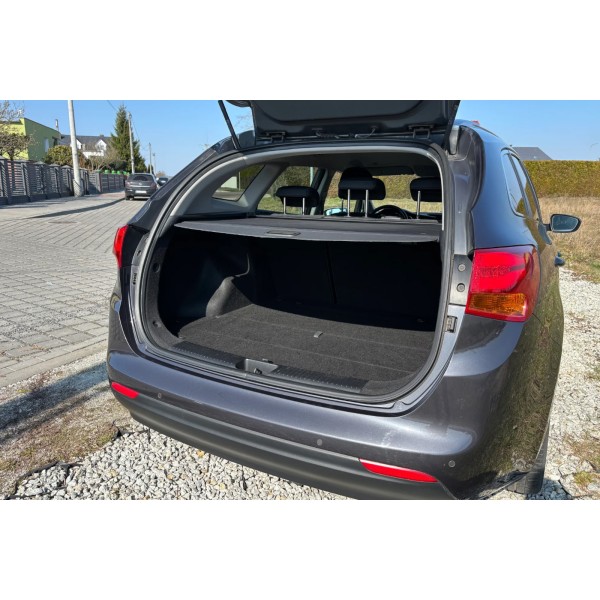 Rulou polita portbagaj KIA CEED II JD 2012-2018 Cod OEM  85930A2500WK / 85930-A2500-WK / 85930A2500 / 85930-A2500 / 89930-A2500