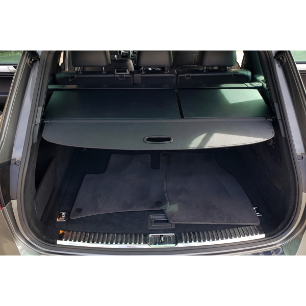 Rulou polita portbagaj VOLKSWAGEN TOUAREG II 7P 2010-2018  Cod OEM 7P6867773
