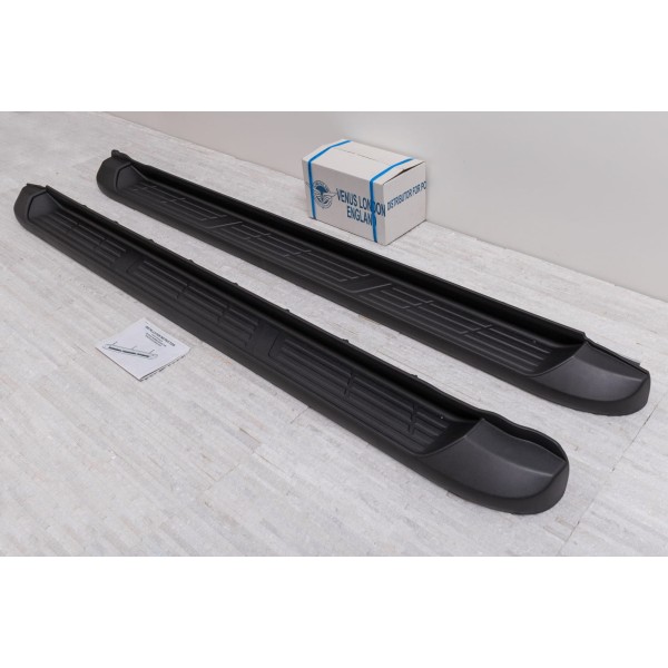Praguri laterale  Trepte laterale Toyota Hilux VIII (AN120) 2015,2016,2017,2018,2019,2020