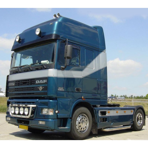 Paravanturi Sun Smart Daf XF 95 (Set 2 buc +sistem de prindere).